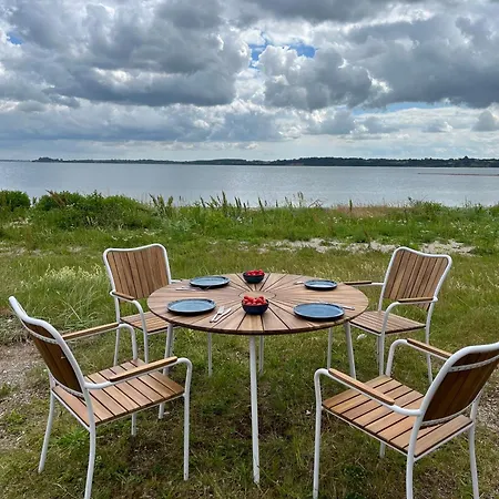 Ferienhaus Tiny Seaside Beachfront - Skarrev
