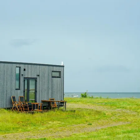 Tiny Seaside Beachfront - Skarrev Ferienhaus *